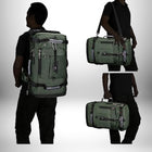 Plusieurs images montrant un sac a dos convertible,sac à dos convertible,sac convertible sac à dos,sac convertible. Sur la première image, le sac est porté comme un sac à dos. Les autres images montrent le sac porté comme un sac de sport avec une bandoulière, et aussi comme un sac de sport avec une poignée. — vue 3