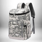 Un sac a dos thermos avec un motif de camouflage gris et blanc. Le sac a des bretelles rembourrées, une poche avant et des poches latérales. — vue 6