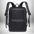 Vue arrière d'un sac à dos rigide homme noir avec des bretelles et un dos en maille respirante. — vue 5