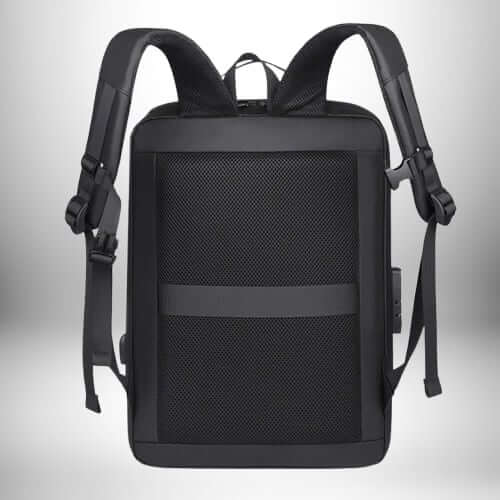 Vue arrière d'un sac à dos rigide homme noir avec des bretelles et un dos en maille respirante.