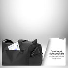 Image d'un sac à bandoulière sport noir avec une poche frontale zippée ouverte, révélant un billet de banque, et une poche latérale contenant un portefeuille. À droite, un encart blanc propose « Poches avant et latérales » et des informations complémentaires.
 — vue 3