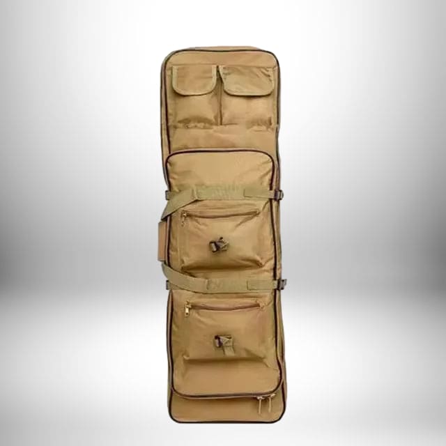 Image d'un sac a dos chasse porte fusil, de couleur beige, compartimenté avec plusieurs poches et sangles.