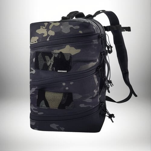 Un sac à dos médical noir et camouflage.