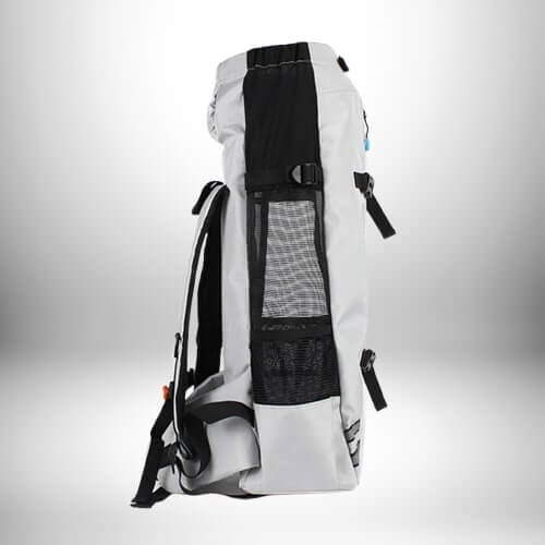 Image d'un sac a dos transport chien blanc et noir.
