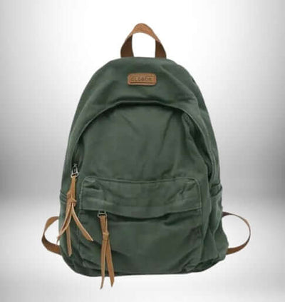 Sac à dos en coton vert avec des détails en cuir.
