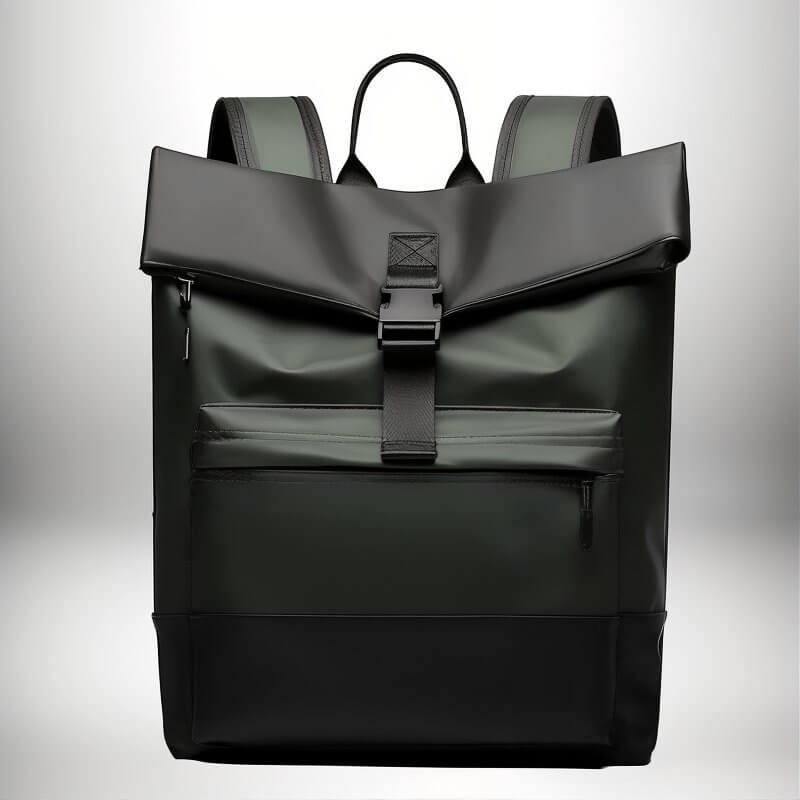 Un sac à dos business imperméable et minimaliste de couleur sombre, avec une poche frontale zippée et une fermeture par boucle. Parfait pour le travail ou les déplacements, ce sac à dos business offre un style élégant et une grande capacité de rangement.