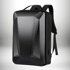 Un sac a dos jeu video noir avec des formes angulaires et une surface brillante, destiné à être utilisé pour les jeux et le transport d'équipements électroniques. — vue 6