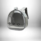 Un sac à dos de transport pour lapin avec une fenêtre transparente en forme de dôme. — vue 4