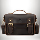 Cartable homme moderne en cuir marron, avec boucles dorées, poignée et bandoulière. — vue 7